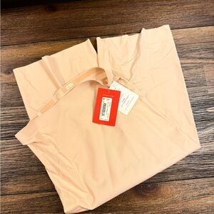 NEW / NWT Small SPANX Soft Nude High-Waisted Shorts